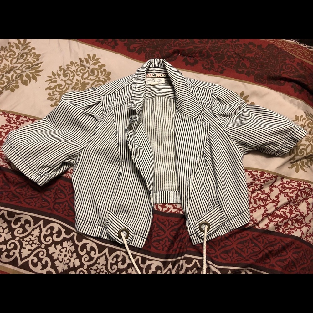 Super cute Forever 21 shrug
